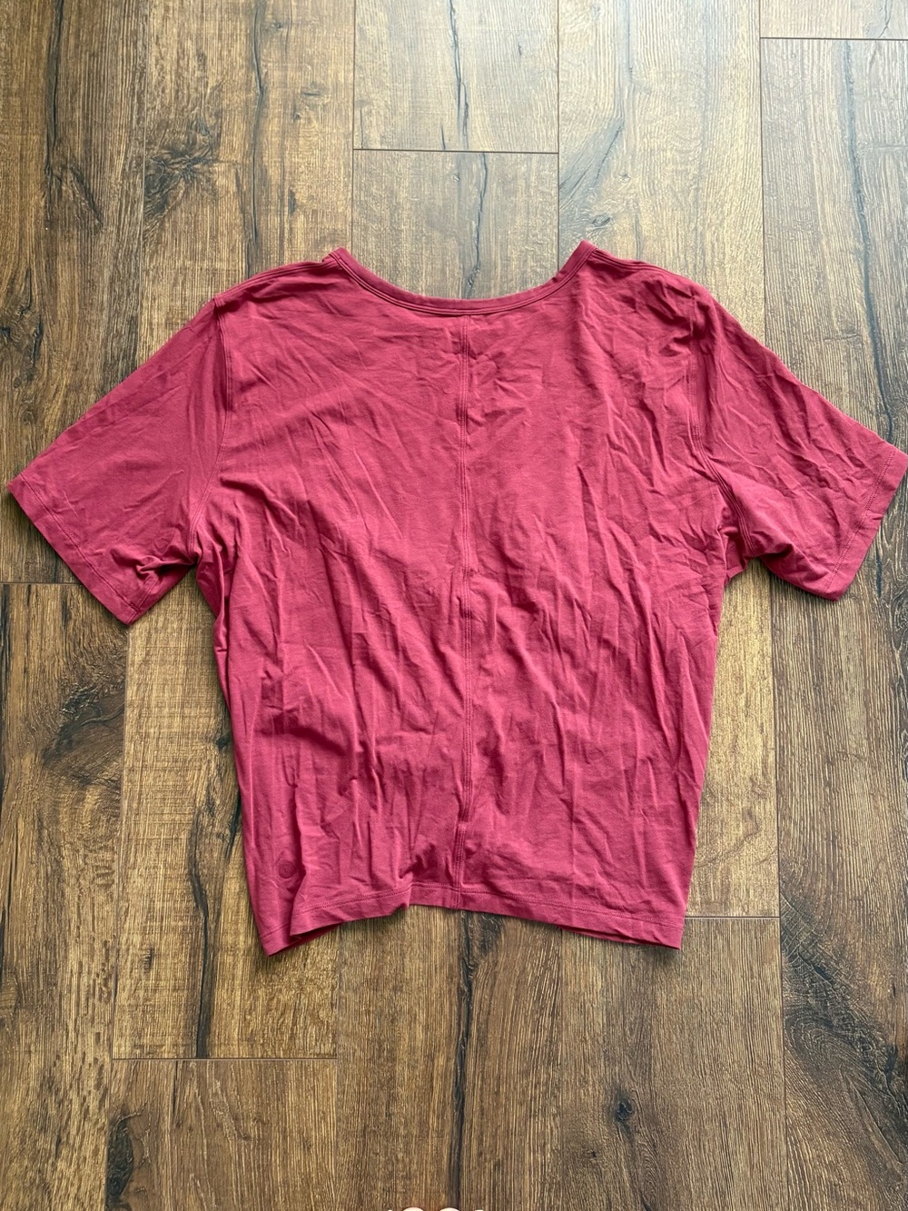 Lululemon Crescent Tee, Mulled Wine - Picture 3 of 8